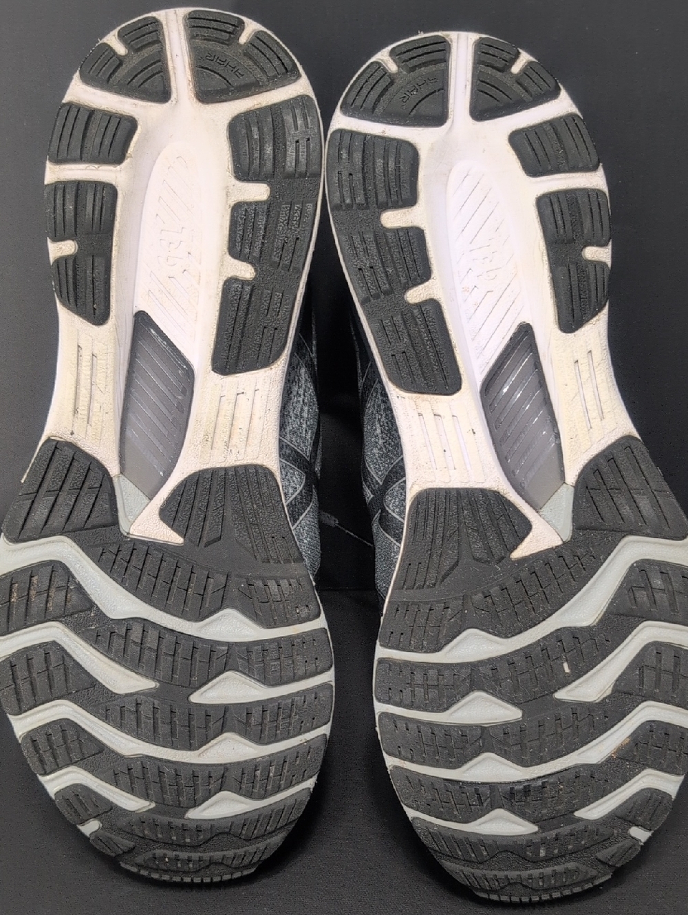 ASICS Gel-Kayano 27 - Picture 8 of 9
